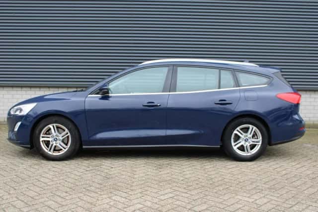 Ford Focus (2019) thumbnail 3