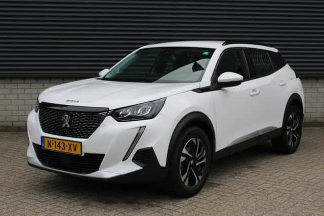 Peugeot 2008 (2021) thumbnail 2