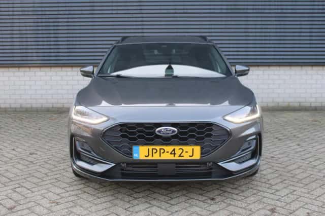 Ford Focus (2025) thumbnail 3