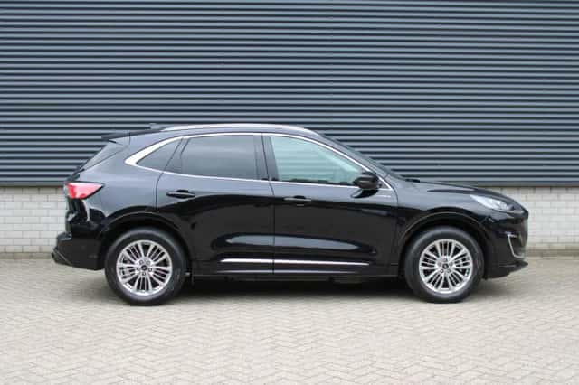 Ford Kuga (2022) thumbnail 5