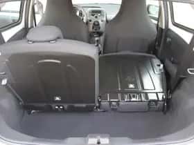Peugeot 108 (2021) thumbnail 15