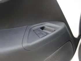 Peugeot 108 (2021) thumbnail 33