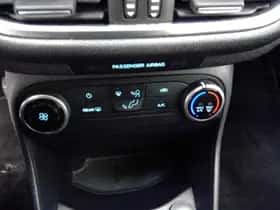 Ford Fiesta (2021) thumbnail 11