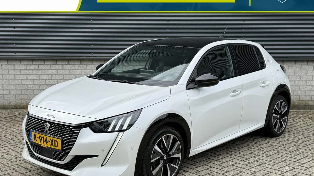 Peugeot 208 (2021) — foto 1