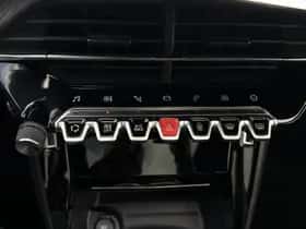 Peugeot 208 (2021) thumbnail 22