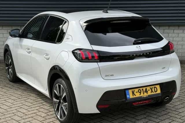 Peugeot 208 (2021) thumbnail 4