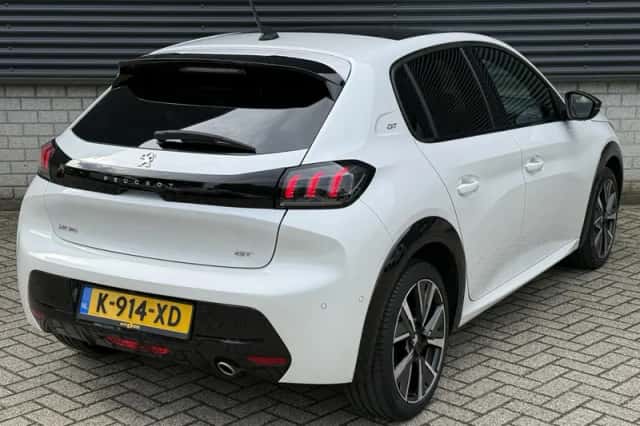 Peugeot 208 (2021) thumbnail 6