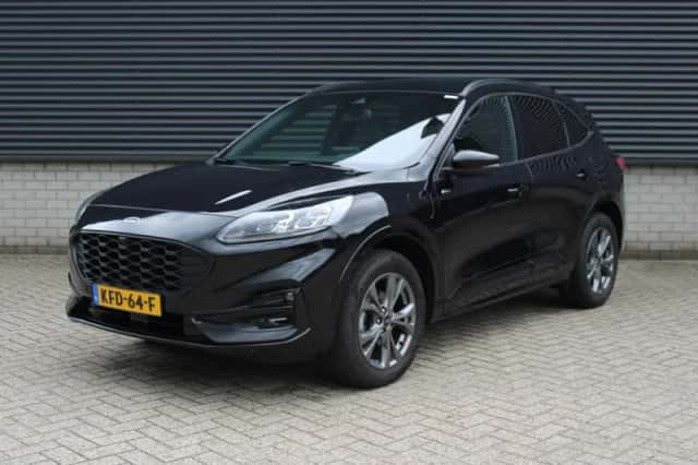 Ford Kuga (2023) thumbnail 2