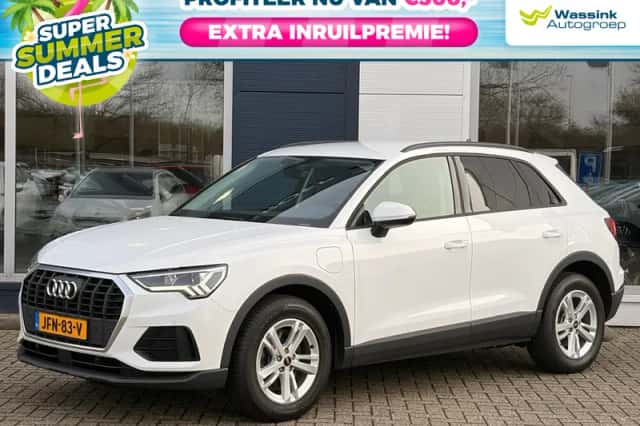 Audi Q3 (2022) thumbnail 1