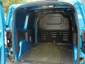 Ford Transit Courier (2026) thumbnail 6