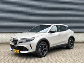 Alfa Romeo Junior (2025) thumbnail 2