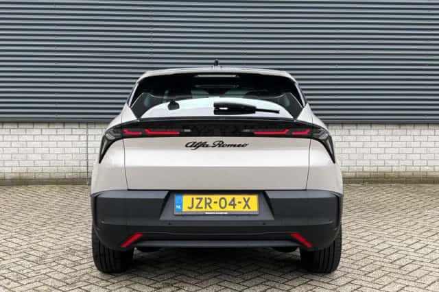 Alfa Romeo Junior (2025) thumbnail 5