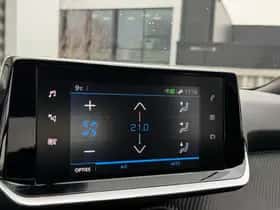 Peugeot 2008 (2023) thumbnail 13