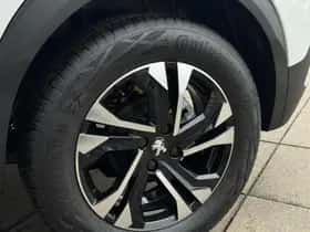 Peugeot 2008 (2023) thumbnail 19