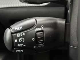 Peugeot 2008 (2023) thumbnail 21