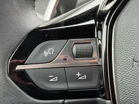 Peugeot 2008 (2023) thumbnail 9