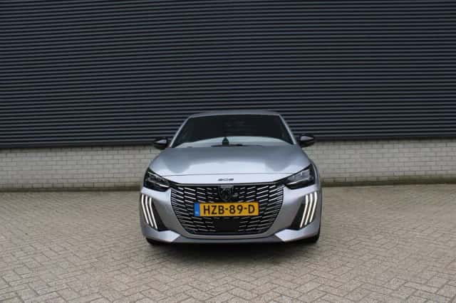 Peugeot 208 (2024) thumbnail 4