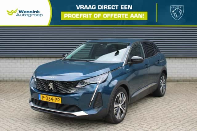 Peugeot 3008 (2022) thumbnail 1