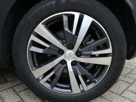 Peugeot 3008 (2022) thumbnail 22