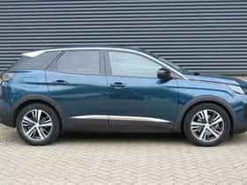 Peugeot 3008 (2022) thumbnail 10