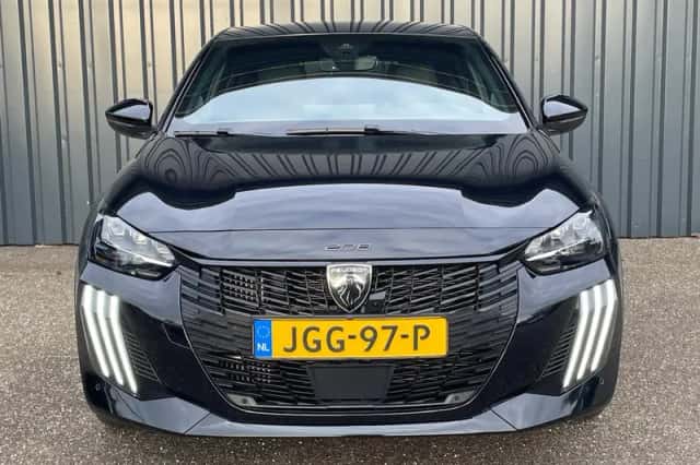 Peugeot 208 (2024) thumbnail 3