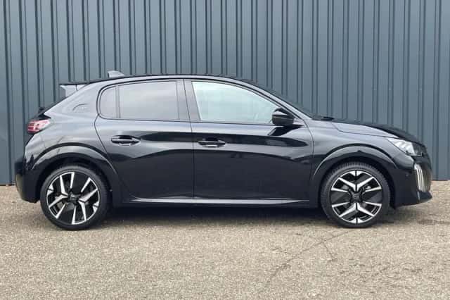 Peugeot 208 (2024) thumbnail 5