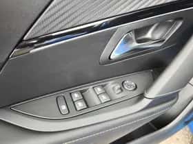 Peugeot 208 (2024) thumbnail 17