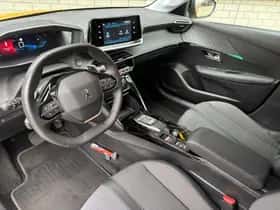 Peugeot 208 (2023) thumbnail 9