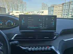 Peugeot 3008 (2022) thumbnail 12