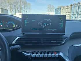 Peugeot 3008 (2022) thumbnail 14