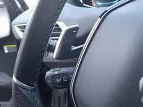 Peugeot 3008 (2022) thumbnail 25