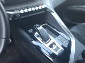 Peugeot 3008 (2022) thumbnail 29