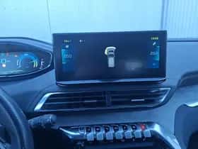Peugeot 3008 (2022) thumbnail 31