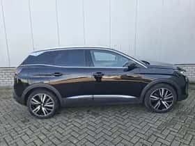 Peugeot 3008 (2022) thumbnail 5
