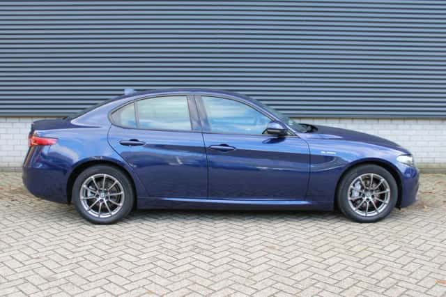 Alfa Romeo Giulia (2020) thumbnail 6