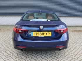 Alfa Romeo Giulia (2020) thumbnail 7
