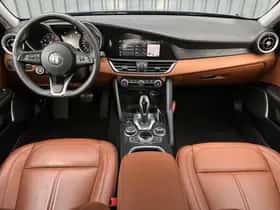 Alfa Romeo Giulia (2020) thumbnail 10