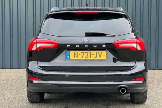Ford Focus (2021) thumbnail 4