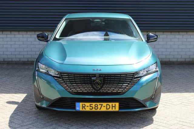 Peugeot 308 (2022) thumbnail 3