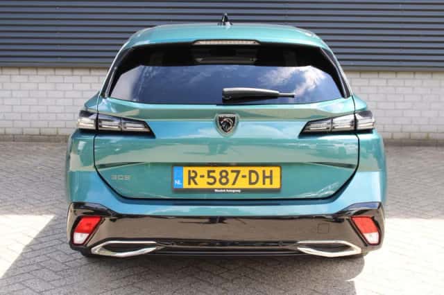 Peugeot 308 (2022) thumbnail 6