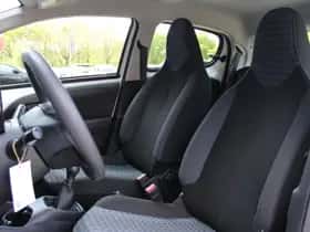 Peugeot 108 (2021) thumbnail 17