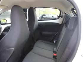 Peugeot 108 (2021) thumbnail 22