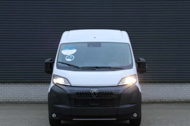 Peugeot Boxer (2024) thumbnail 2