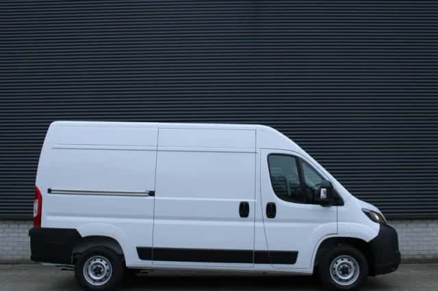 Peugeot Boxer (2024) thumbnail 4