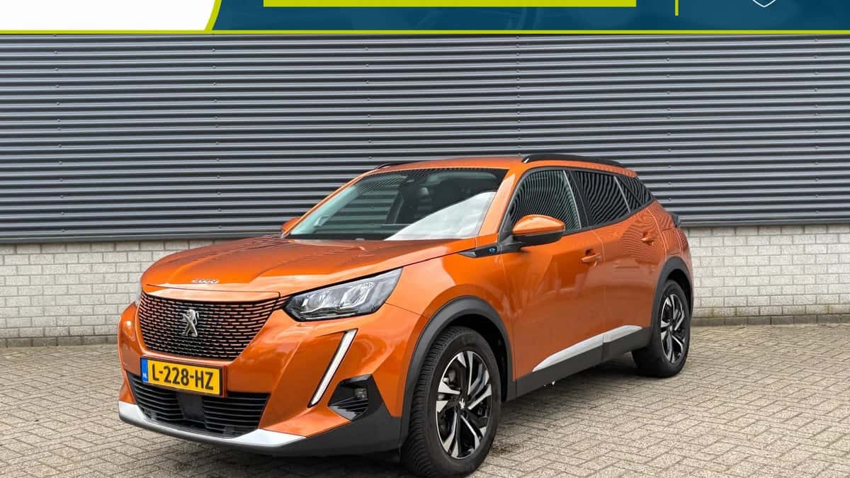 Peugeot e-2008 (2021) — foto 1