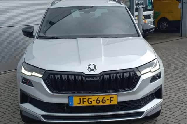 Škoda Karoq (2022) thumbnail 3