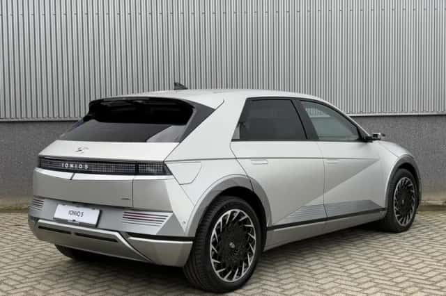 Hyundai Ioniq 5 (2025) thumbnail 5