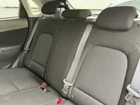 Hyundai Kona (2021) thumbnail 11