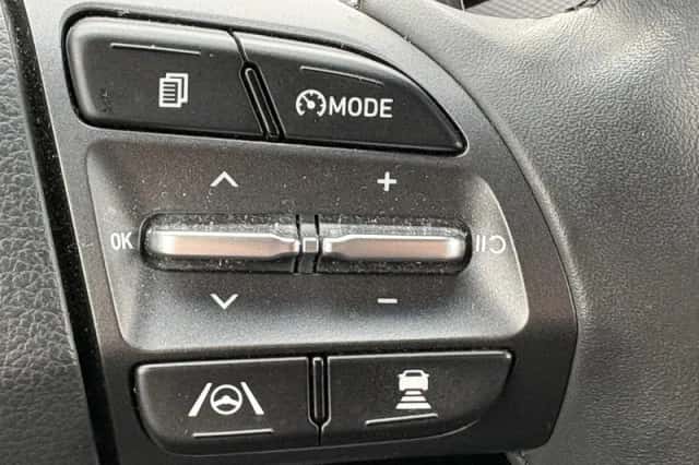 Hyundai Kona (2021) thumbnail 15