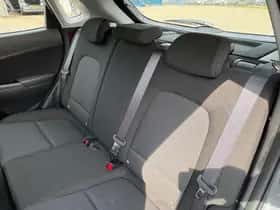 Hyundai Kona (2022) thumbnail 10